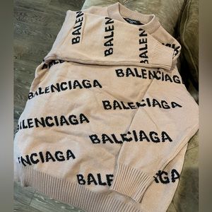 Balenciaga sweater NWT